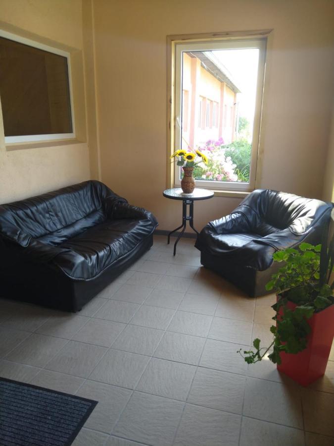 Auberge de jeunesse Lapegles 2 à Ludza Extérieur photo